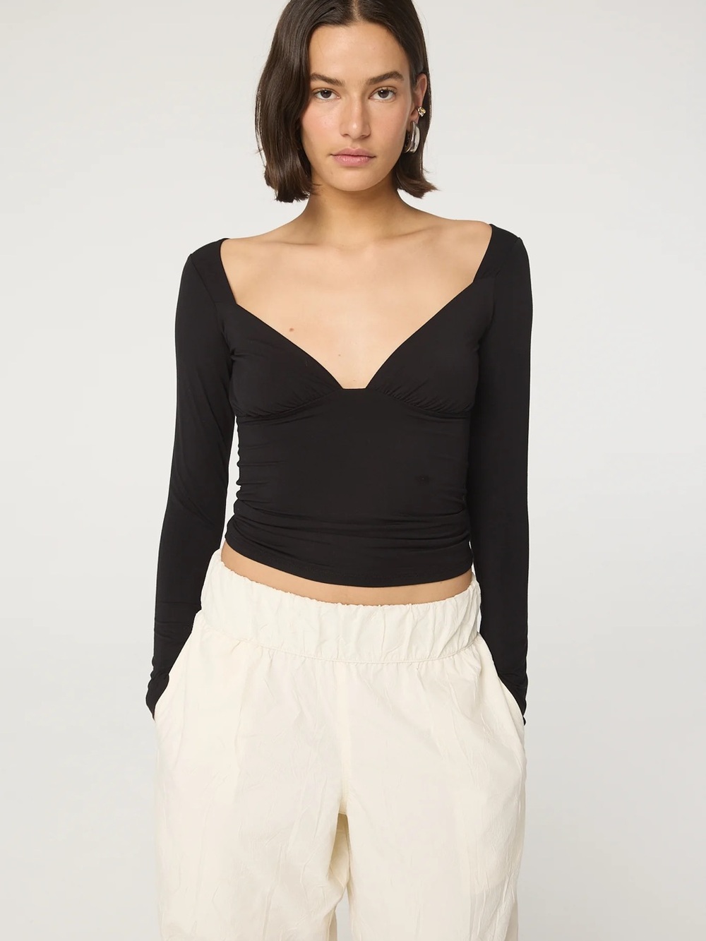 The Line by K Black Long-Sleeve Sweetheart Crop Top - XS